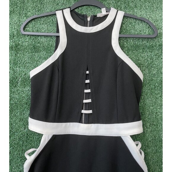 A'Gaci Black and White Striped Bodycon Dress Zip Sleeveless Size Medium - Picture 2 of 12